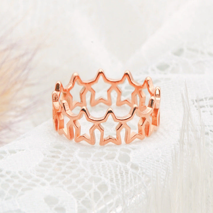 Ladies Ring with sparkling star pendants Nin Boutique