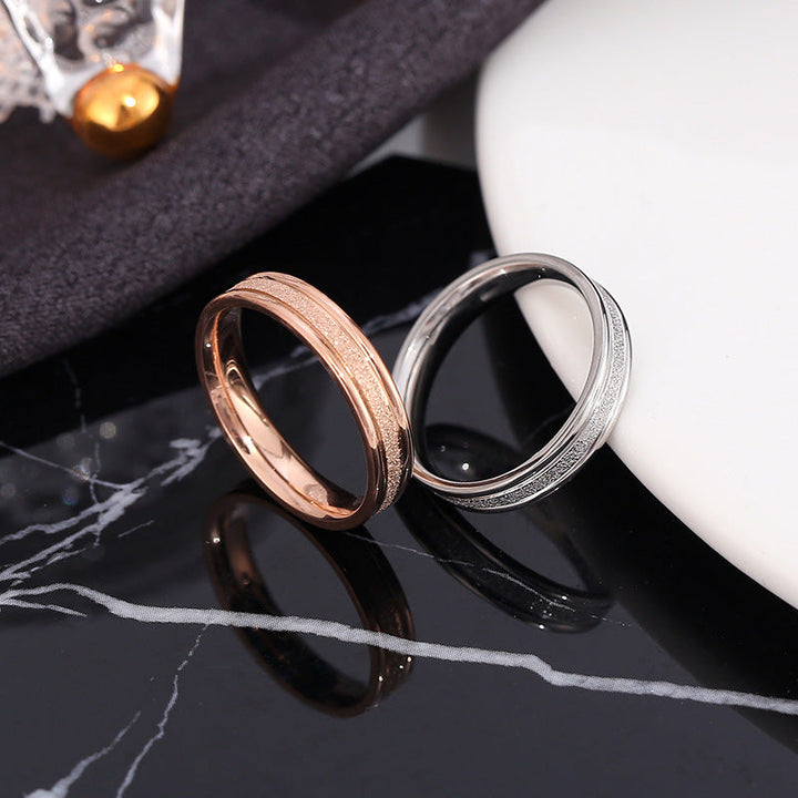Women's ring with fine texture and elegant design Nin Boutique