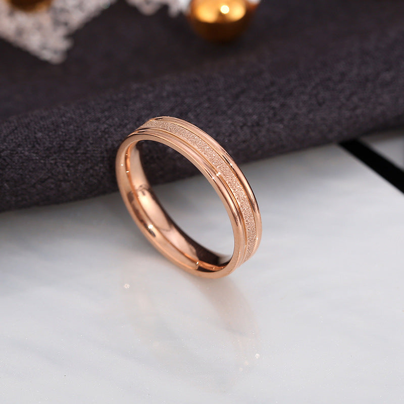 Women's ring with fine texture and elegant design Nin Boutique