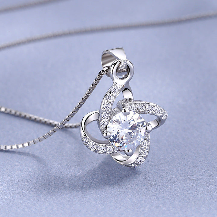 Women's necklace with timeless, sparkling crystal pendant and delicate detailing Nin Boutique