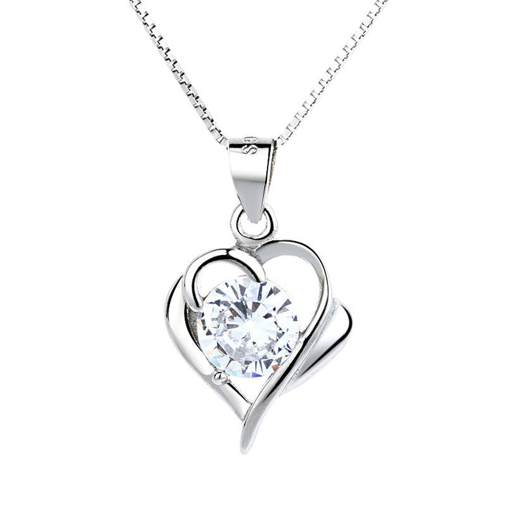 Women's necklace with sparkling heart pendant and elegant silver clasp Nin Boutique