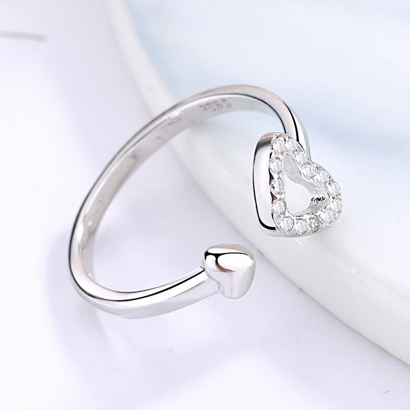 Women’s ring with heart-shaped design and sparkling zircon Nin Boutique