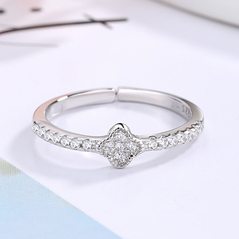 Women's ring with sparkling zirconia embellishment and elegant design Nin Boutique