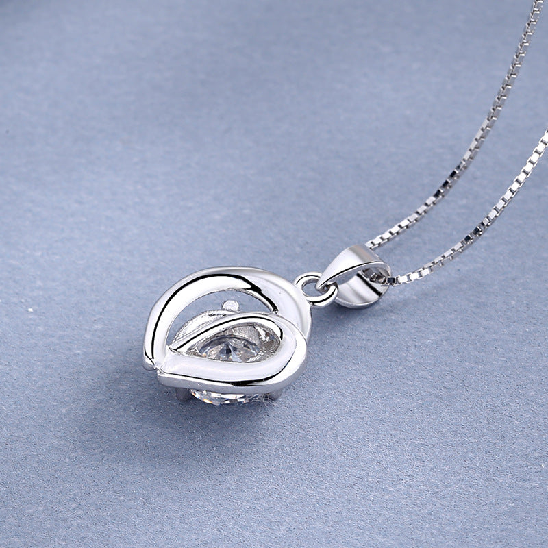Women's Necklace with Sparkling Double Heart Pendant and High-Quality Craftsmanship Nin Boutique