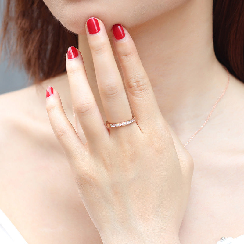 Women's Ring with Sparkling Zirconia Stones Nin Boutique