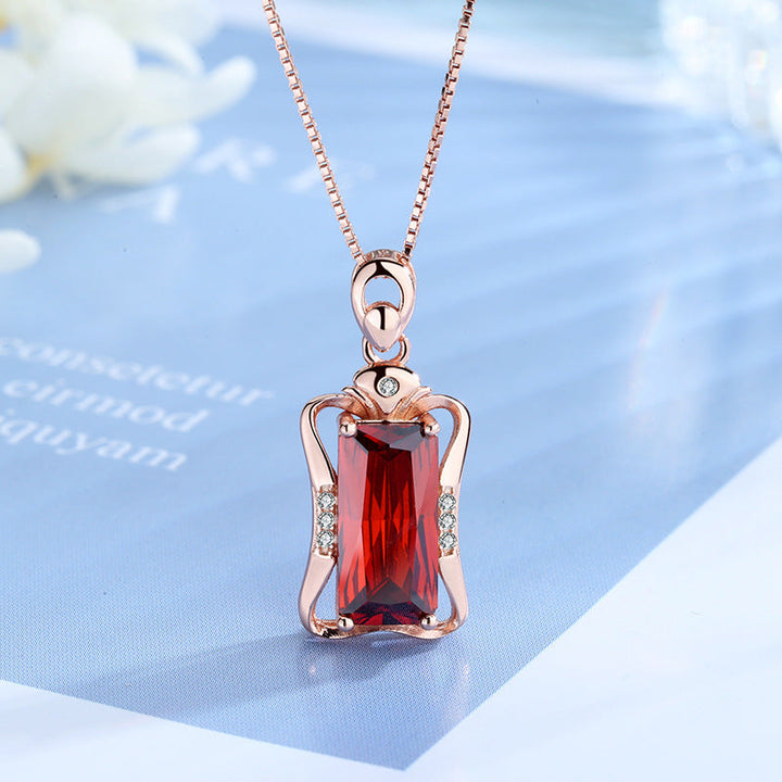 Ladies necklace with ornate pendant and sparkling zirconia stones Nin Boutique