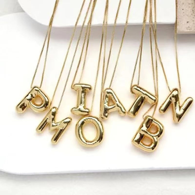 Women's necklace with a curved minimalist pendant and high-quality link chain Nin Boutique