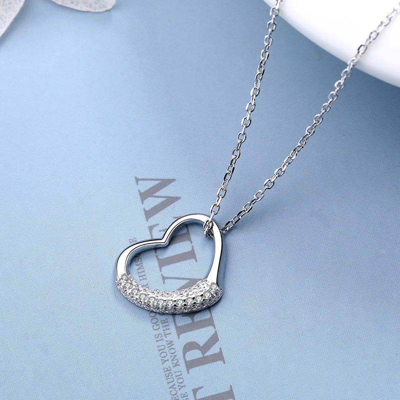 Women’s necklace with sparkling heart pendant and high-quality craftsmanship Nin Boutique