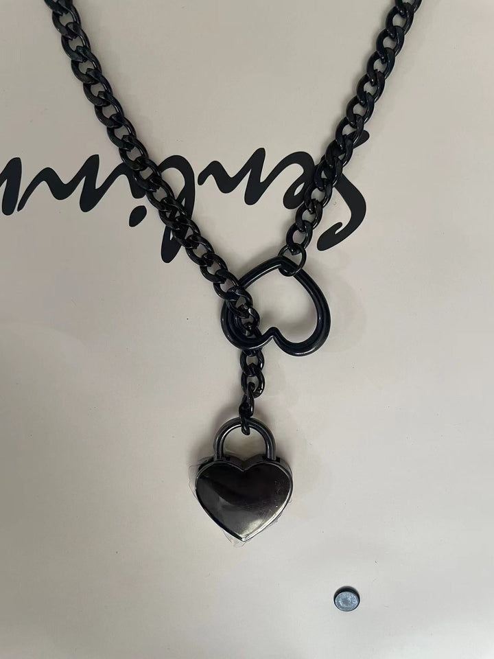 Ladies ankle bracelet with heart pendant and elegant chain design Nin Boutique