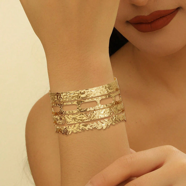 Ladies Open Bangle with Elegant Floral Pattern Nin Boutique
