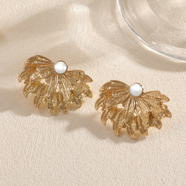 Women's earrings in elegant petal design Nin Boutique