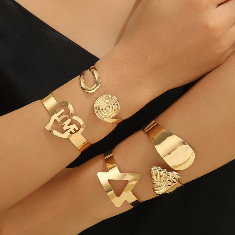 Women’s bracelet with loving inscription Nin Boutique