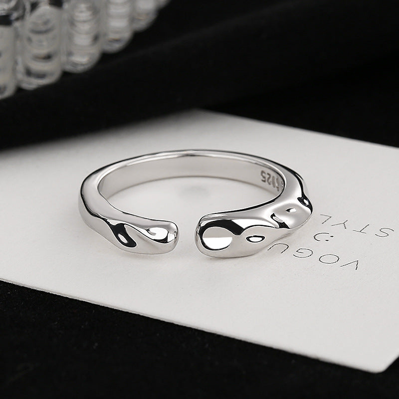 Women Open Ring with unique, curved design Nin Boutique
