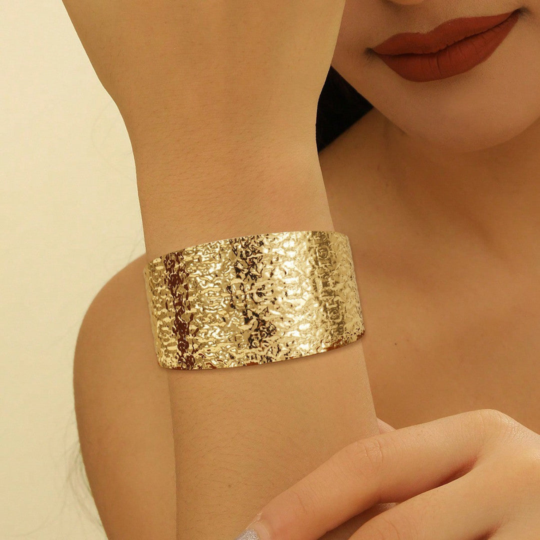 Ladies Fashion Bangle Nin Boutique