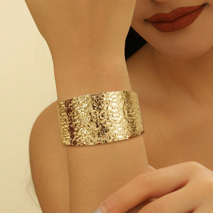 Ladies Fashion Bangle Nin Boutique
