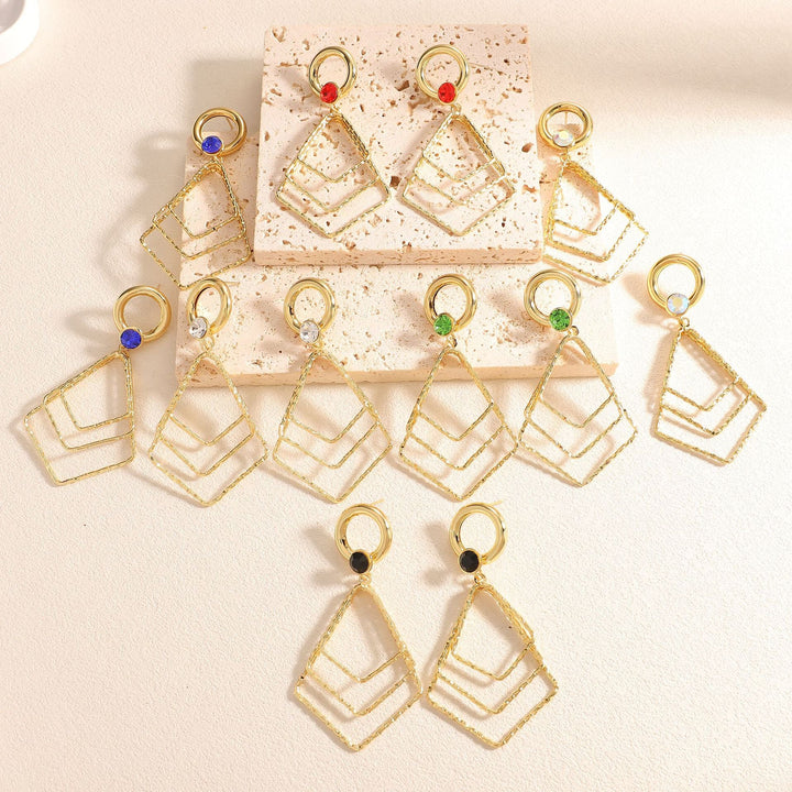 Ladies earrings with luxurious, geometric design Nin Boutique