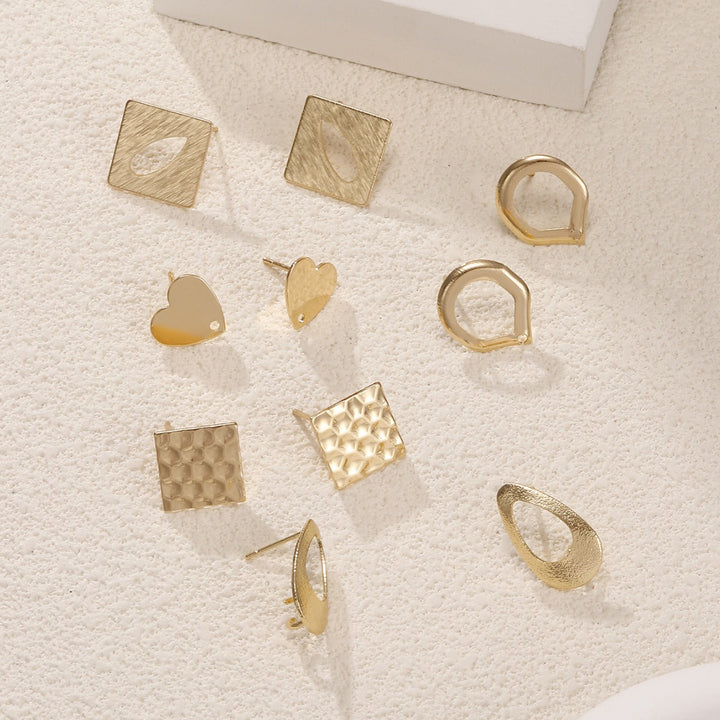 Ladies' earrings in modern sculptural design Nin Boutique