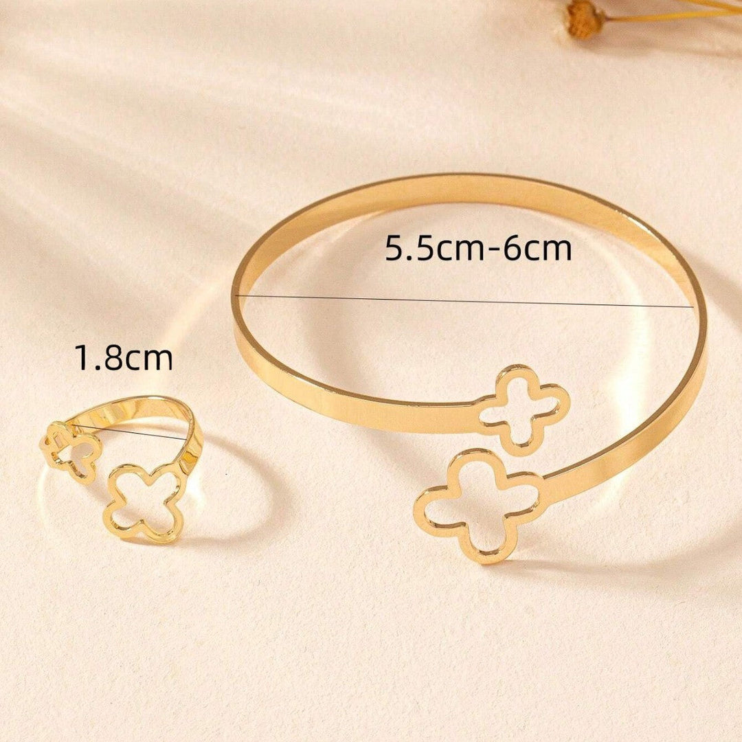 Women's bracelet with elaborate floral pattern Nin Boutique