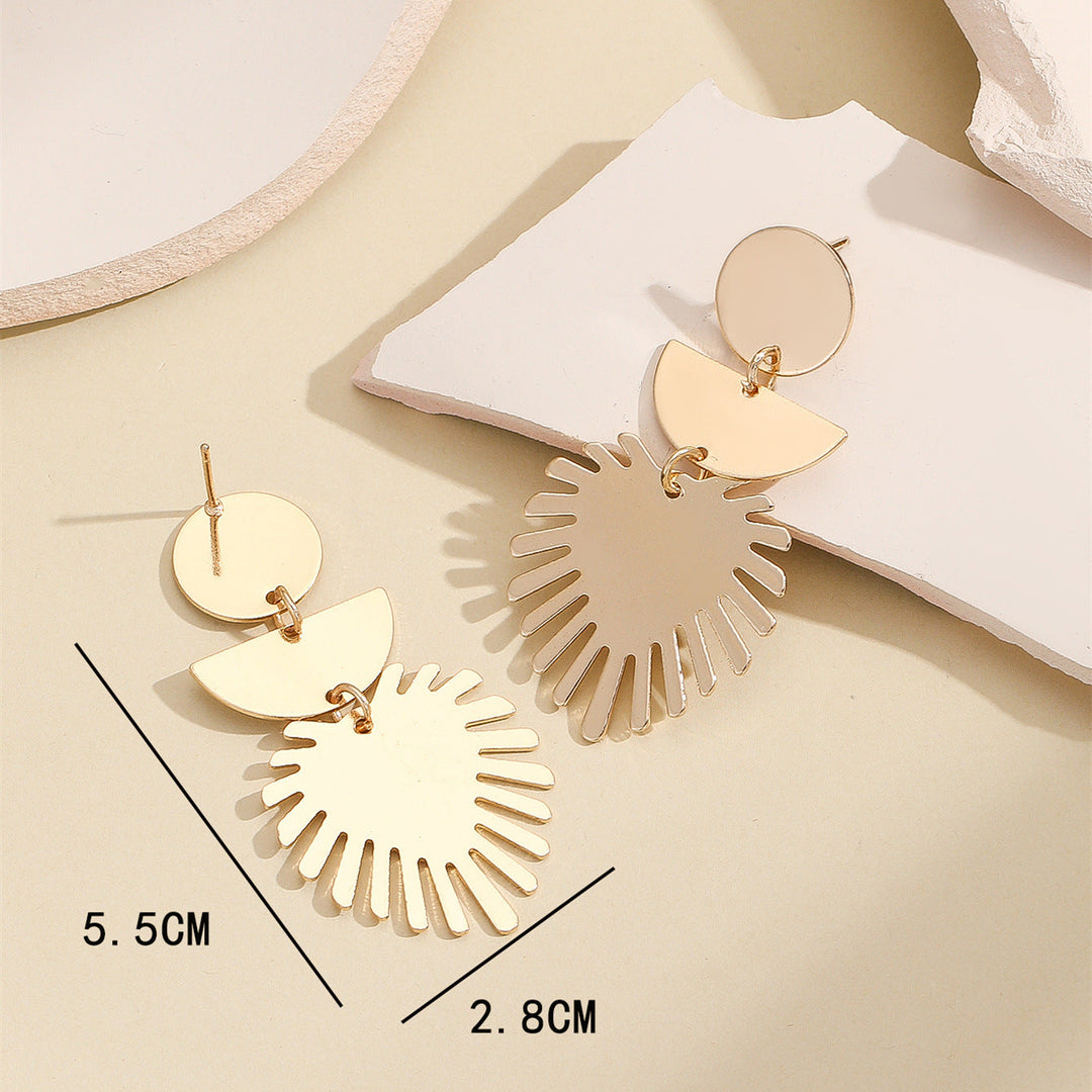 Women's earrings with sculptural, flower-shaped design Nin Boutique