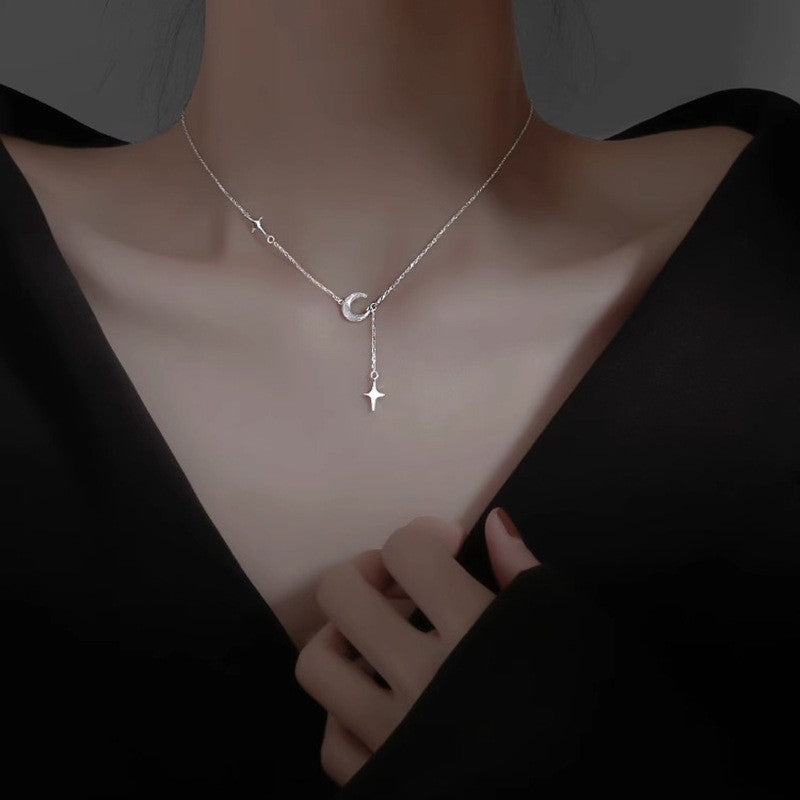 Women's Necklace with Attractive Moon and Star Pendant Nin Boutique