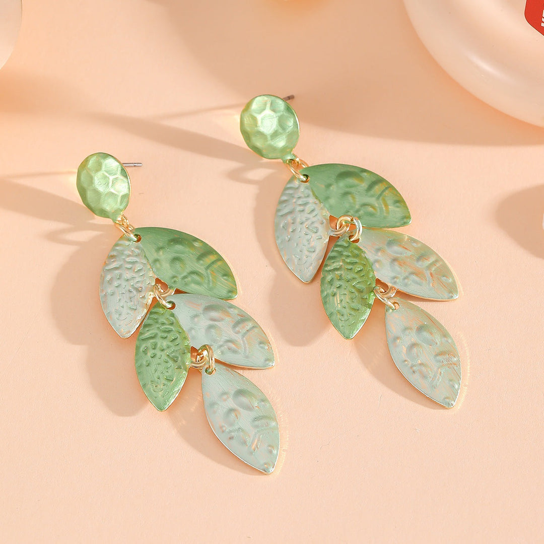 Ladies' earrings in floral design made of high-quality metal Nin Boutique