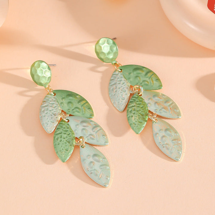 Ladies' earrings in floral design made of high-quality metal Nin Boutique