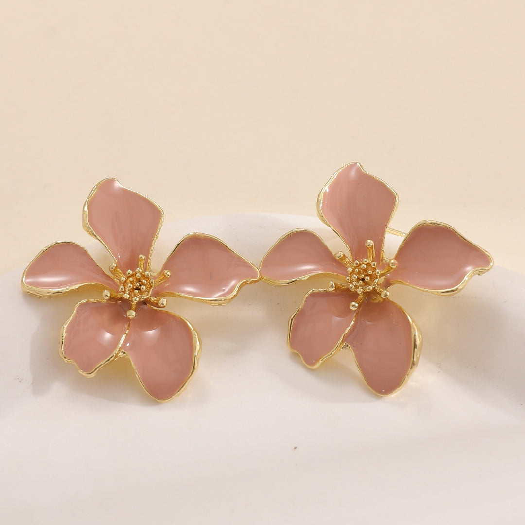 Ladies earrings in elegant flower design Nin Boutique