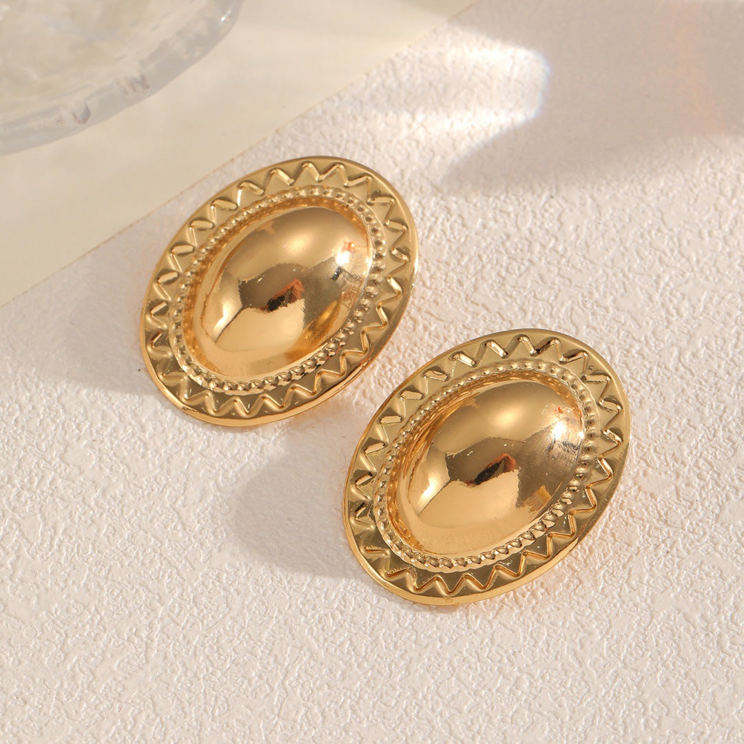 Ladies' earrings in handcrafted vintage style Nin Boutique
