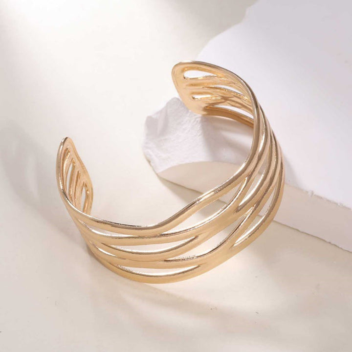 Women's Open Bangle with Elegant Wave Design Nin Boutique