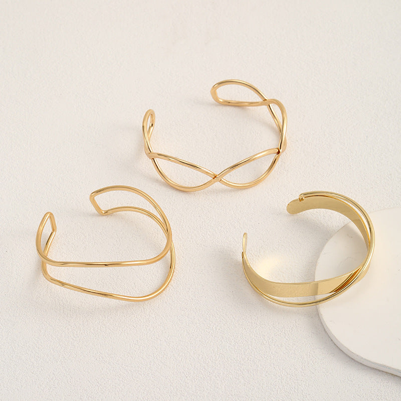 Women's Open Bangle in Minimalist Design Nin Boutique