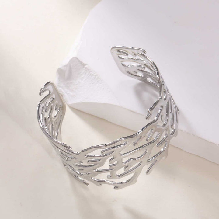 Women's Open Bangle with Elegant Wave Design Nin Boutique