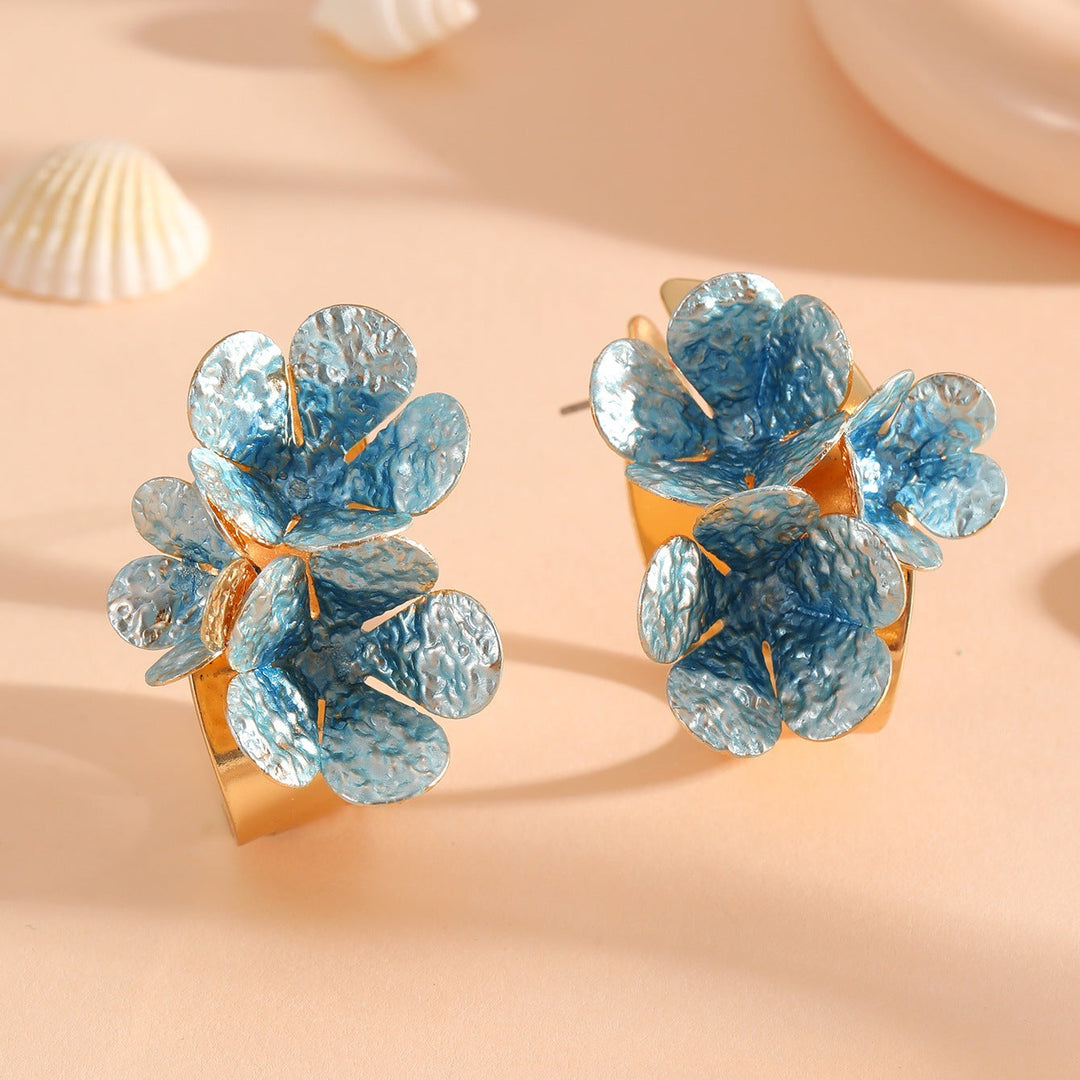 Women's stud earrings in modern floral pattern Nin Boutique