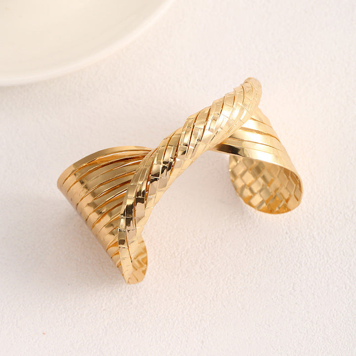 Women's Open Bangle with Artistic Fold Design Nin Boutique
