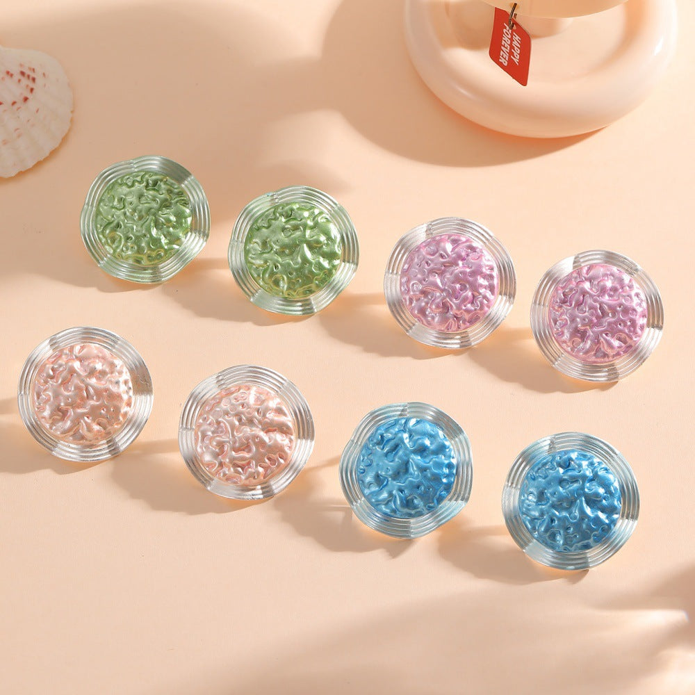 Women’s earrings in a modern, wave-shaped design Nin Boutique