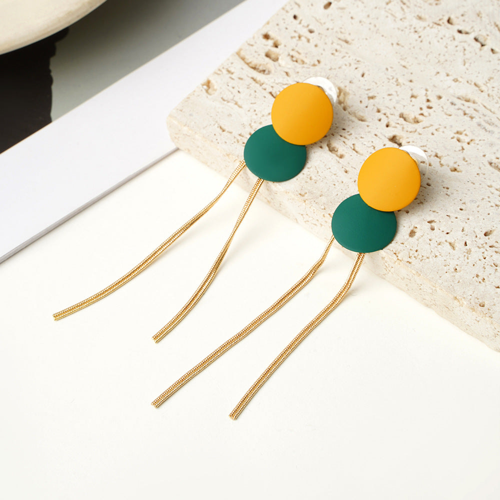 Women's earrings with contemporary, sculptural design Nin Boutique