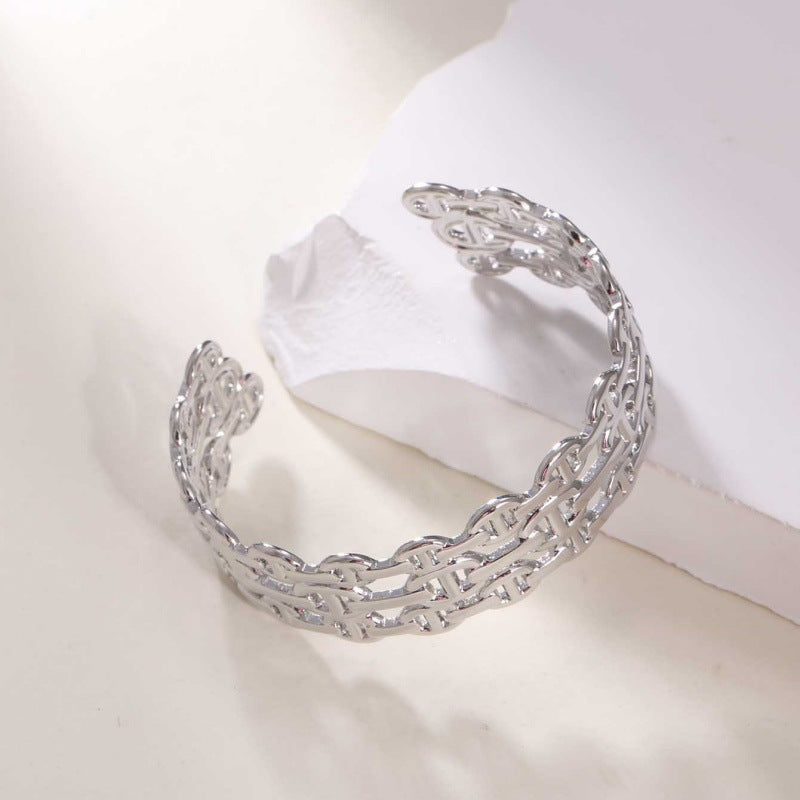 Women Open Bangle in Modern Bamboo Design Nin Boutique