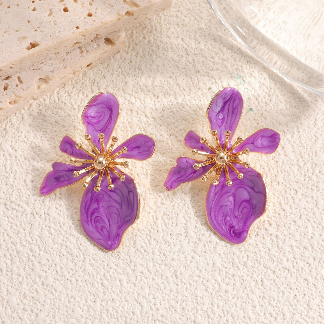 Ladies Earrings with intricate floral motif Nin Boutique