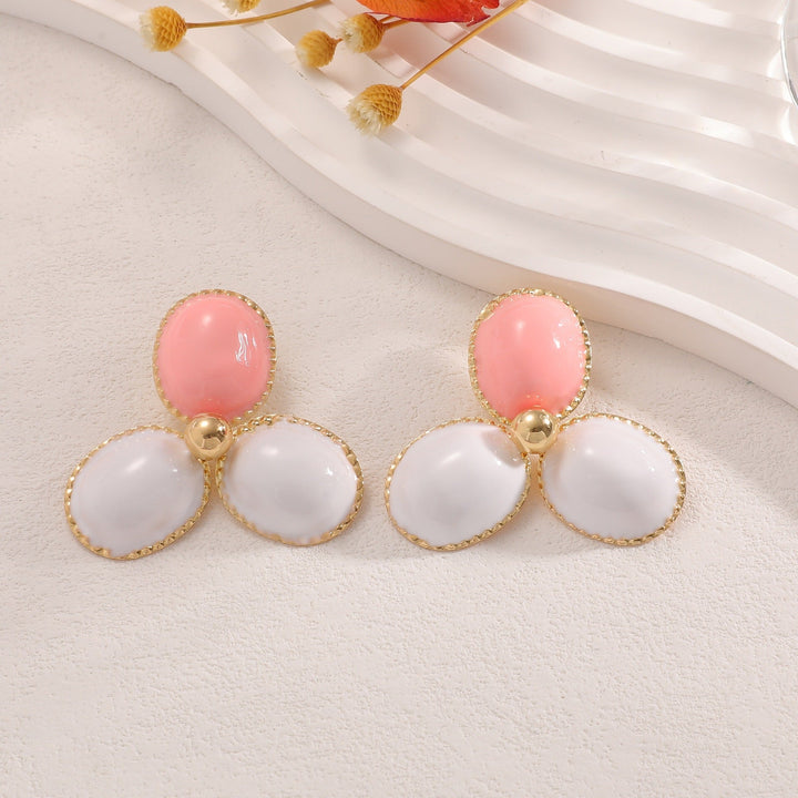 Women's earrings in stylish flower design Nin Boutique
