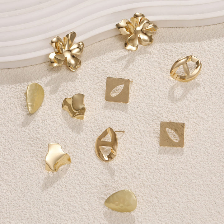 Women's earrings in intricate flower design Nin Boutique