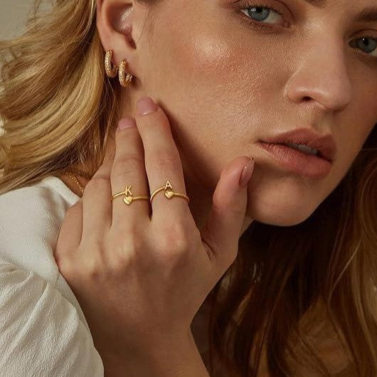 Women's ring with personalized heart and letter pendant Nin Boutique