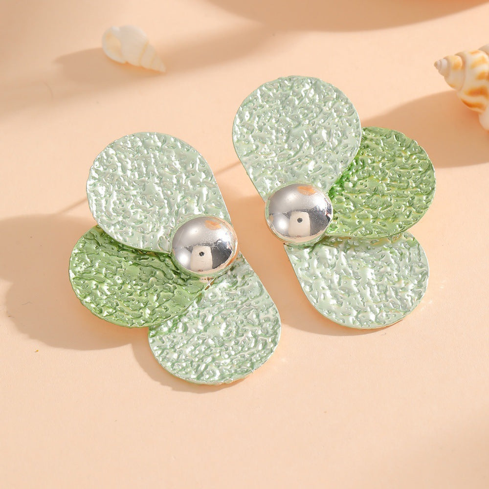 Women's earrings with artistic flower design Nin Boutique