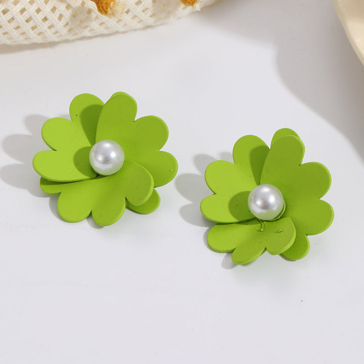 Women's earrings with vibrant floral design and stylish pearl accents Nin Boutique