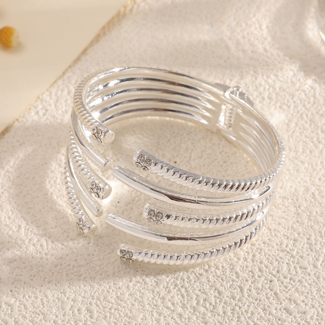 Ladies Open Bracelet with Modern, Layered Design Nin Boutique
