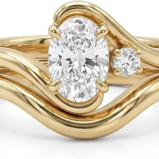 Ladies engagement ring with elegantly curved design and sparkling zirconia Nin Boutique
