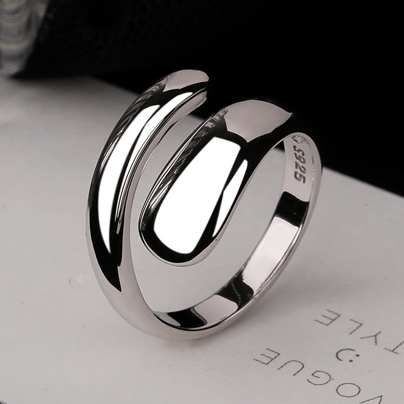 Women's open ring with modern wave design Nin Boutique