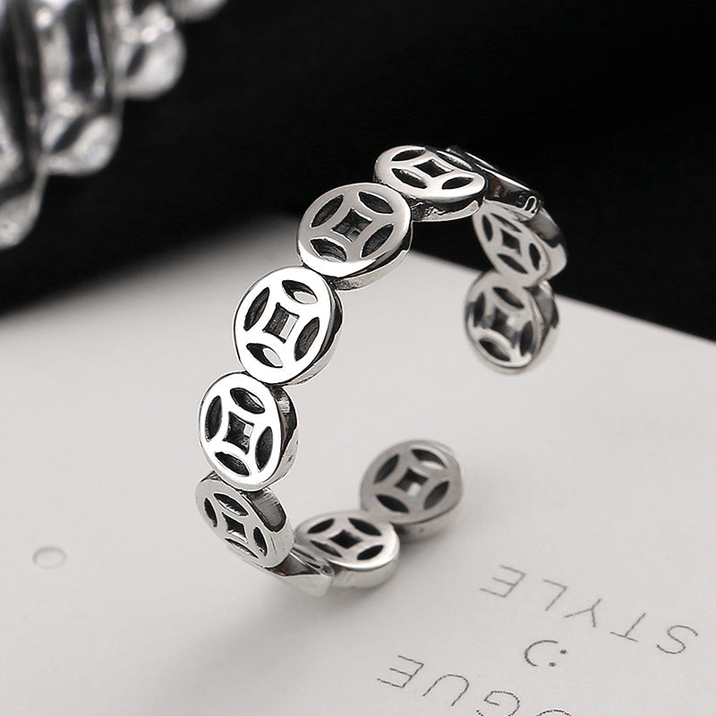 Women's Ring with modern, sculptural design Nin Boutique