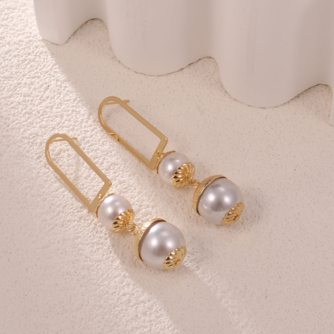 Women's earrings with elegant pearl design Nin Boutique