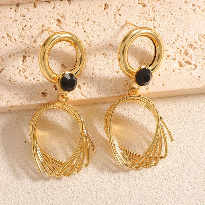 Women's earrings with elegant, curved wire design Nin Boutique
