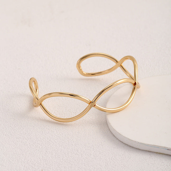Women's Open Bangle in Minimalist Design Nin Boutique