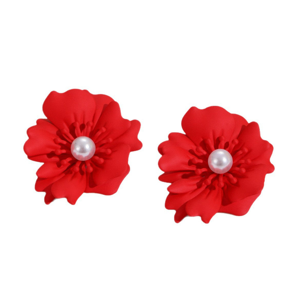Ladies earrings with elaborate floral pattern Nin Boutique